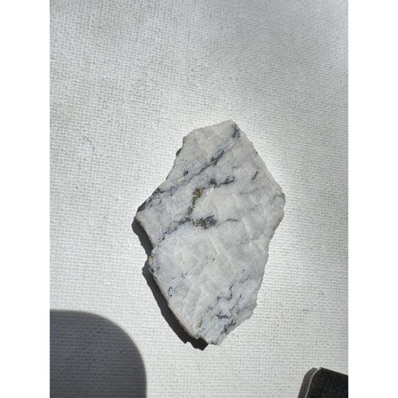 Gold in Quartz - 16 to 1 Mine - Alleghany, California Specimen - 23 grams - Picture 3 of 7